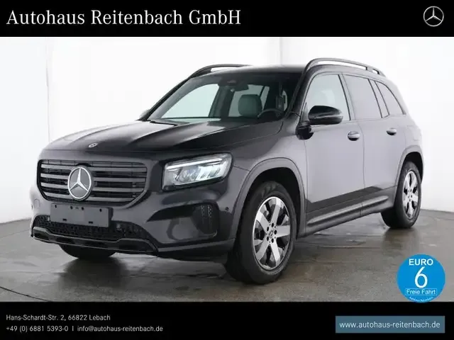 Mercedes-Benz GLB 180