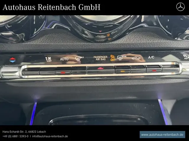 Mercedes-Benz GLB 180