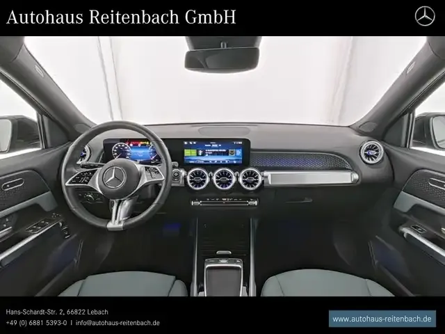 Mercedes-Benz GLB 180