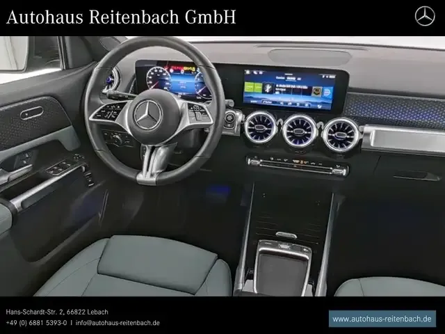 Mercedes-Benz GLB 180