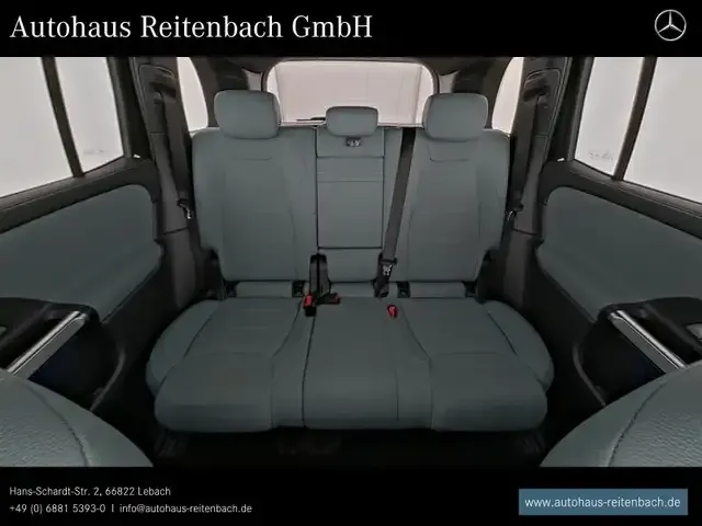 Mercedes-Benz GLB 180