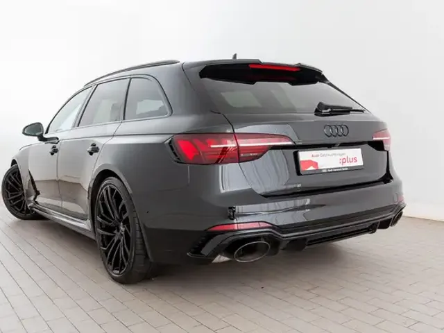 Audi RS4