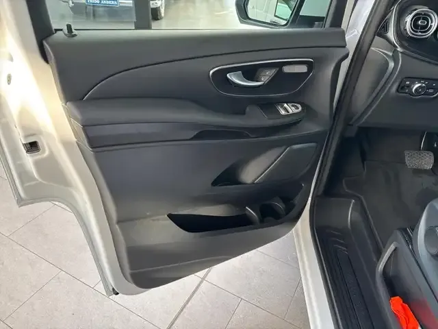 Mercedes-Benz EQV 300