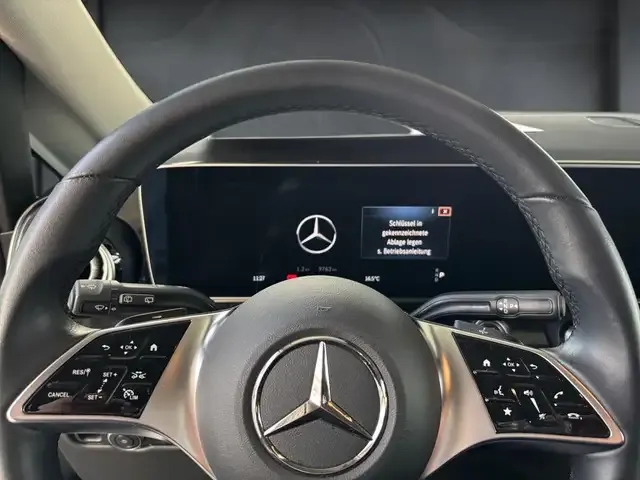 Mercedes-Benz EQV 300