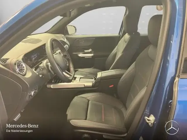Mercedes-Benz EQB 250