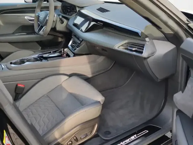 Audi e-tron GT