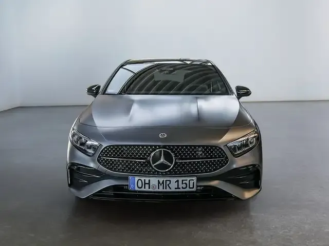Mercedes-Benz A 220