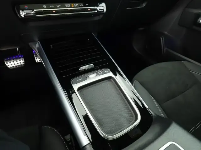 Mercedes-Benz GLA 220