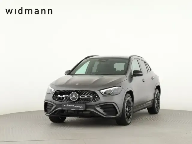Mercedes-Benz GLA 220