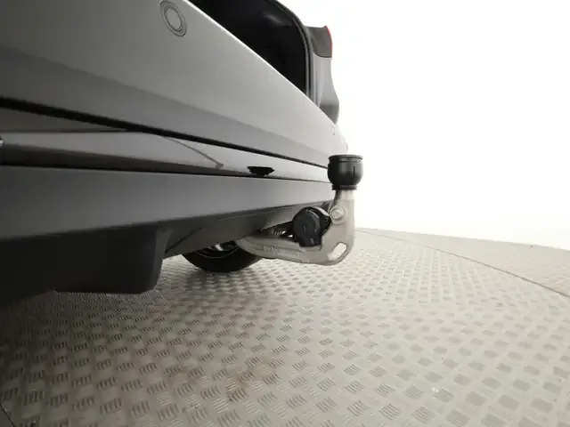 Mercedes-Benz GLA 220