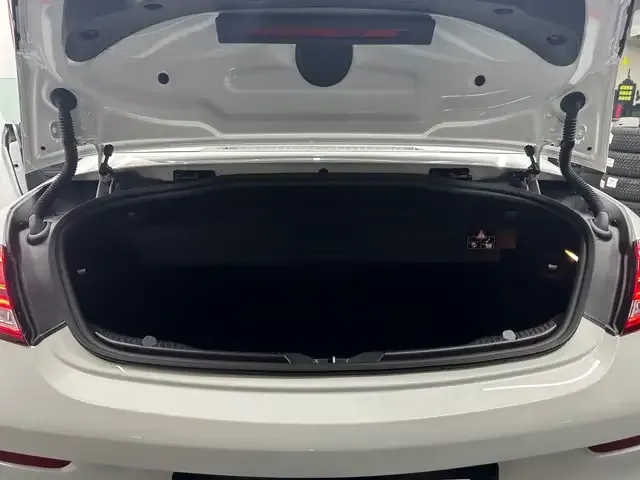 Mercedes-Benz C 63 AMG