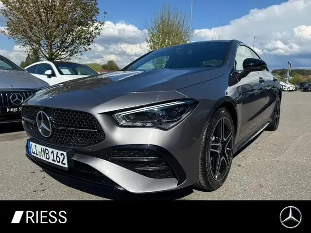 Mercedes-Benz CLA 180