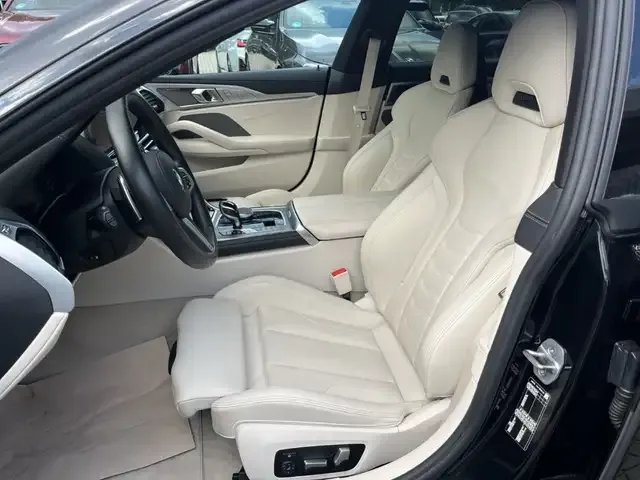BMW 840