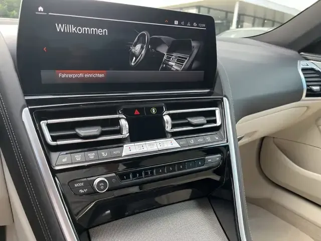 BMW 840