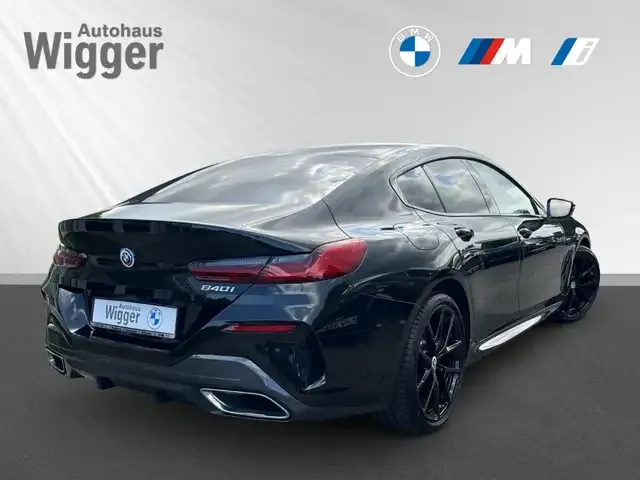 BMW 840