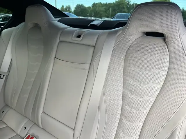 BMW 840