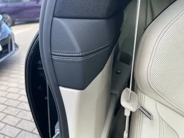 BMW 840