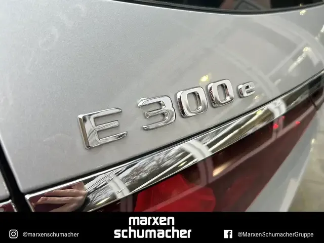 Mercedes-Benz E 300