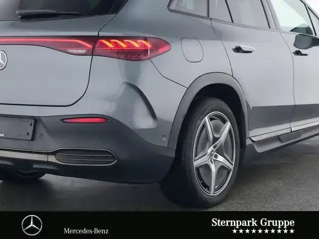 Mercedes-Benz EQE SUV