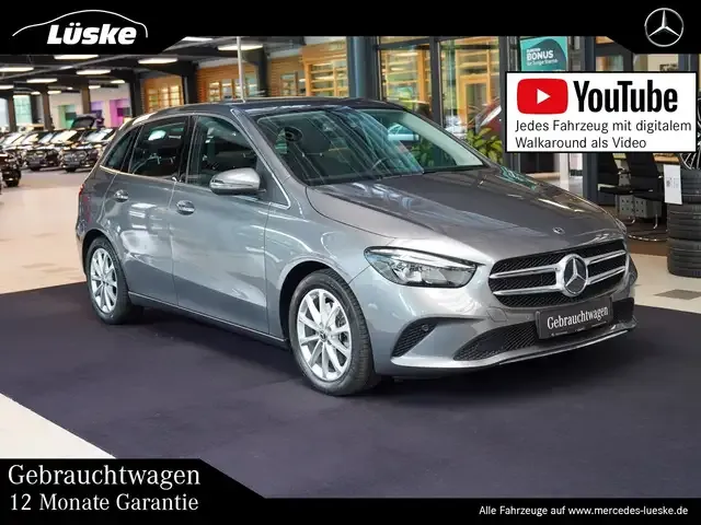 Mercedes-Benz B 220