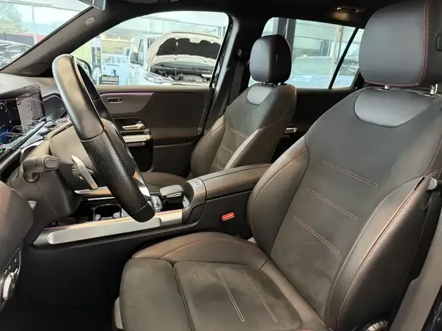 Mercedes-Benz EQB 300