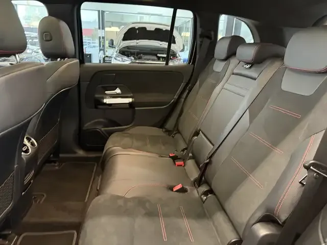 Mercedes-Benz EQB 300