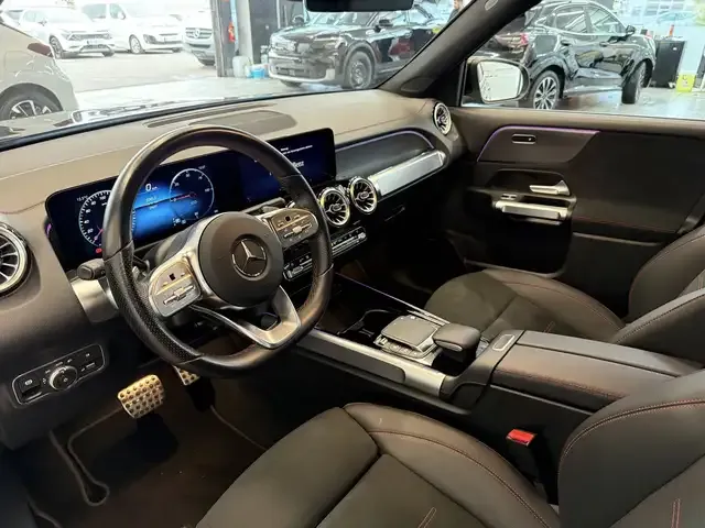 Mercedes-Benz EQB 300