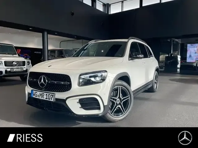 Mercedes-Benz GLB 200