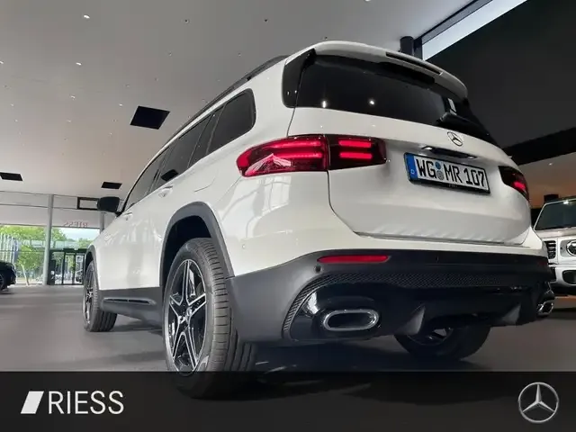 Mercedes-Benz GLB 200