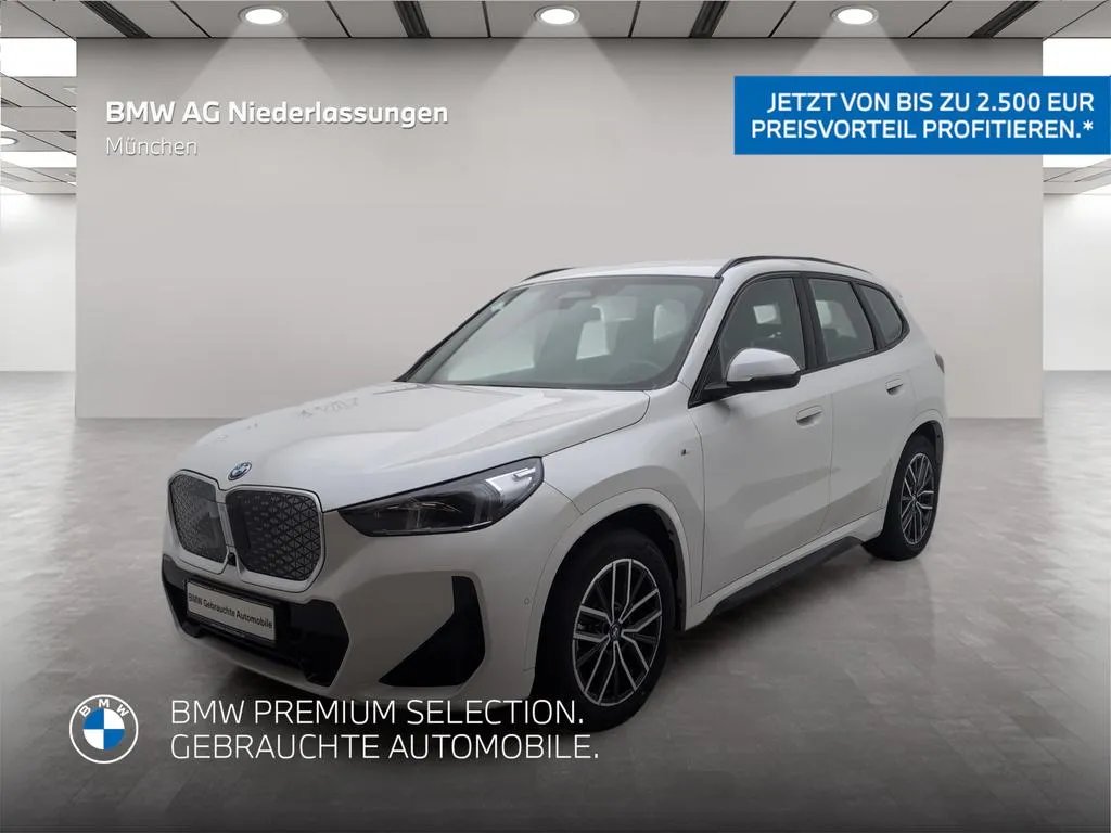 BMW iX1