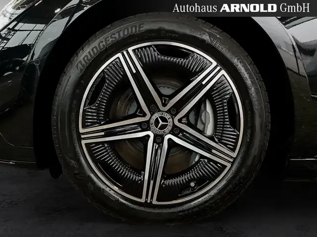 Mercedes-Benz EQE 300