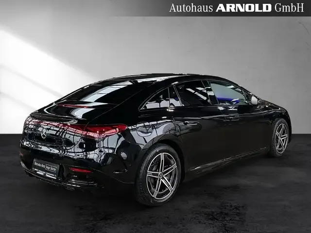 Mercedes-Benz EQE 300