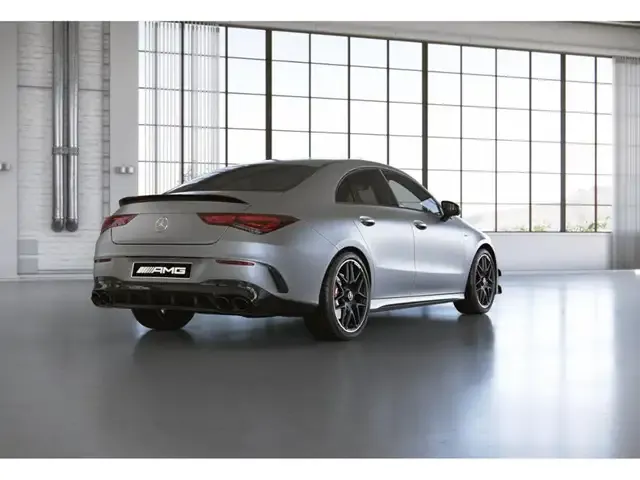 Mercedes-Benz CLA 45 AMG