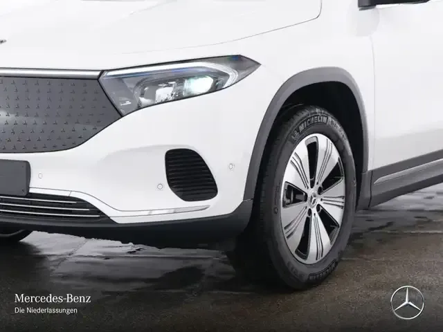 Mercedes-Benz EQA 300