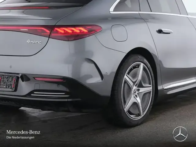 Mercedes-Benz EQE 350