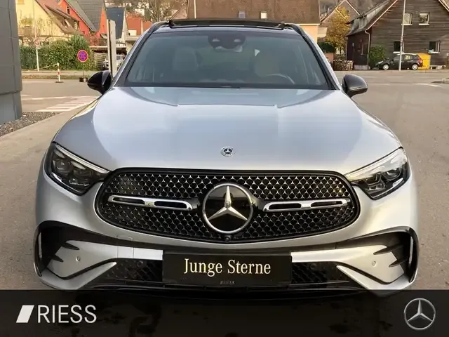 Mercedes-Benz GLC 220