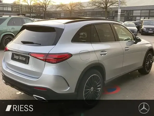Mercedes-Benz GLC 220