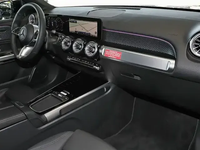 Mercedes-Benz GLB 200