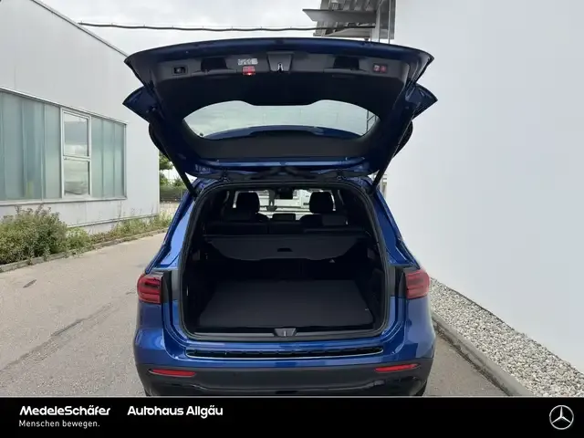 Mercedes-Benz GLB 220