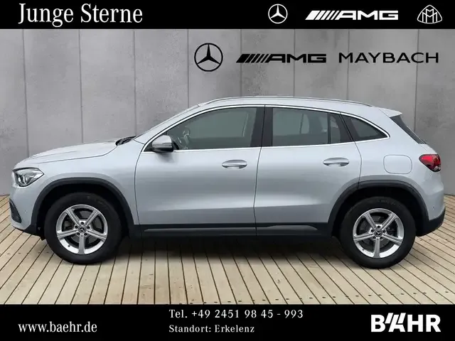 Mercedes-Benz GLA 200