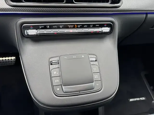 Mercedes-Benz V 220
