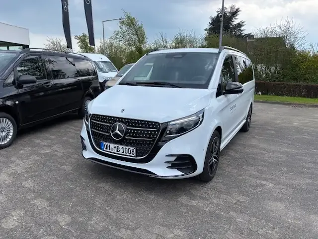 Mercedes-Benz V 220