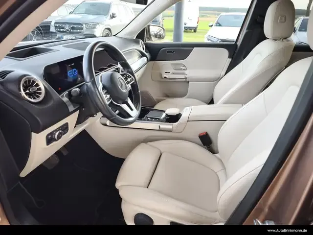 Mercedes-Benz EQB 250