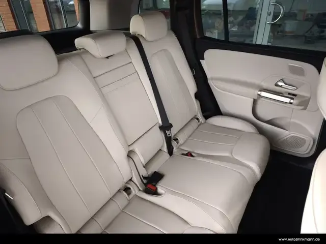 Mercedes-Benz EQB 250