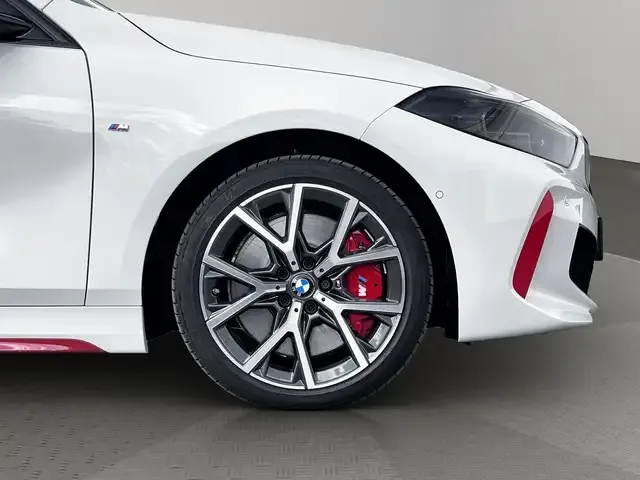 BMW 128