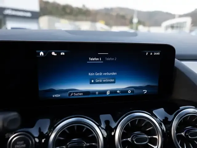 Mercedes-Benz GLA 250