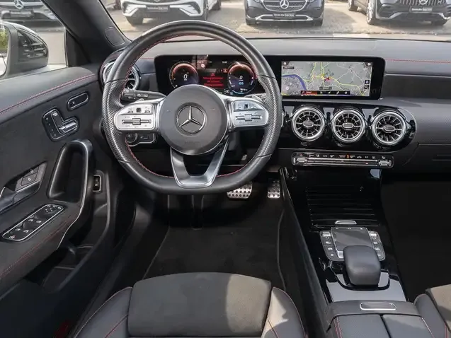 Mercedes-Benz CLA 250