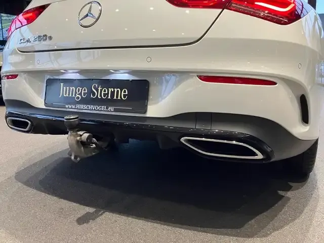 Mercedes-Benz CLA 250