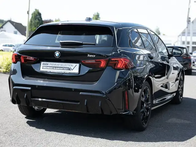 BMW 120