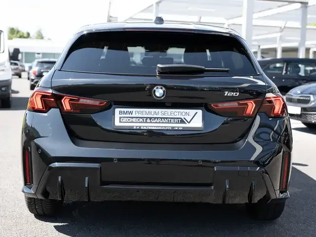 BMW 120
